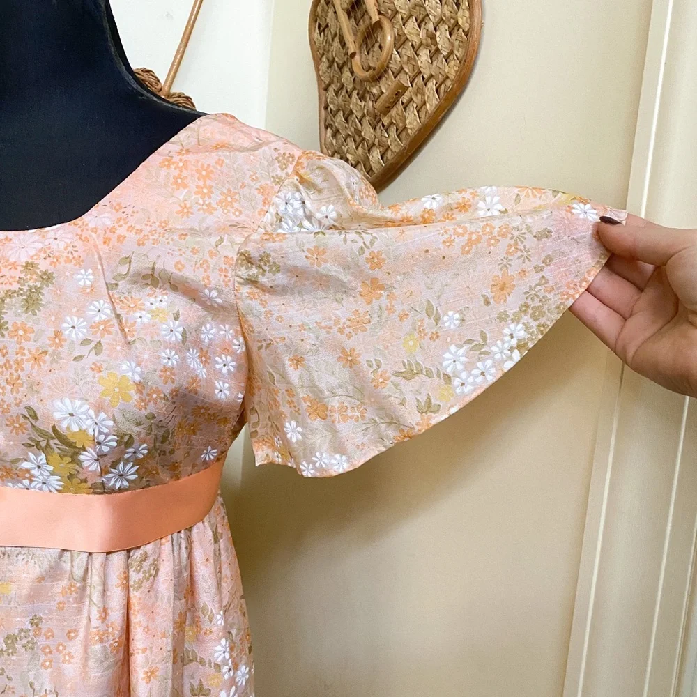 SOLD Vintage 70s Cottagecore Empire Waist Floral Maxi - Picture 2 of 4